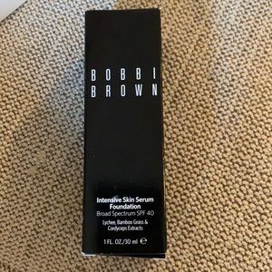 Bobbi Brown intensive skin serum foundation.  1 FL OZ. Warm ivory.  New in box!